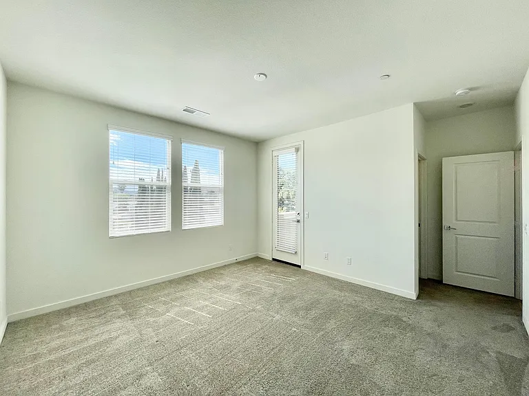 9305 E Heaney Cir — Photo 19