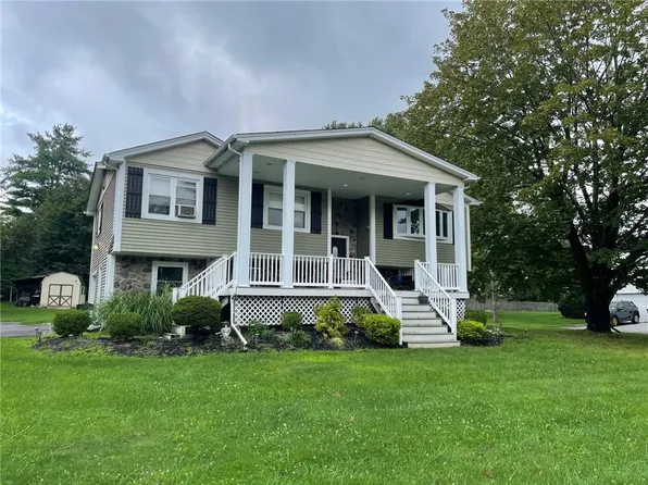 20 Briarwood Avenue, Monroe, NY 10950