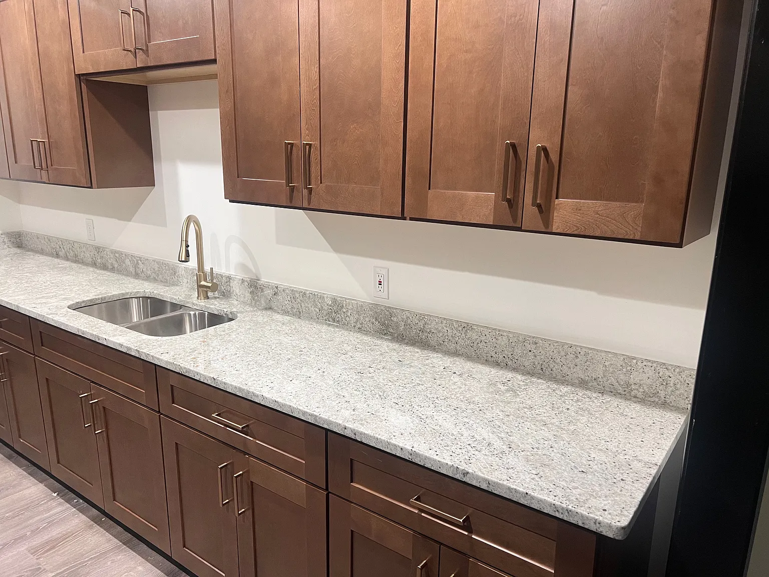 2 bed, 1.0 bath, 1000 sqft, $1,100 — Photo 4