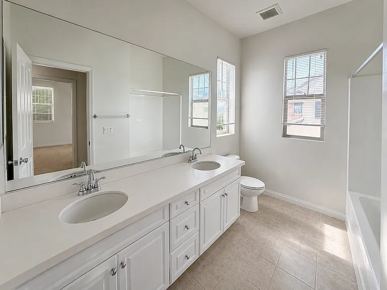 1062 Seaglass Way — Photo 8