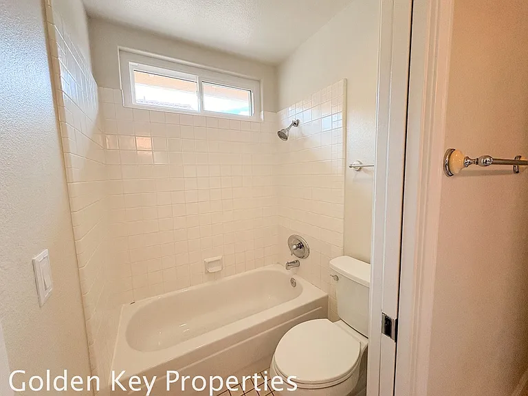3274 San Tomas Dr — Photo 27
