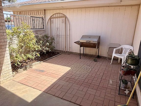 3rd image of 11866 Prado Del Sol Dr