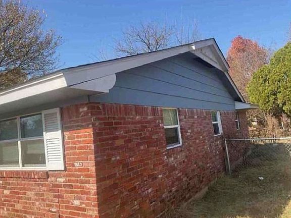 3rd image of 426 Beals Pl