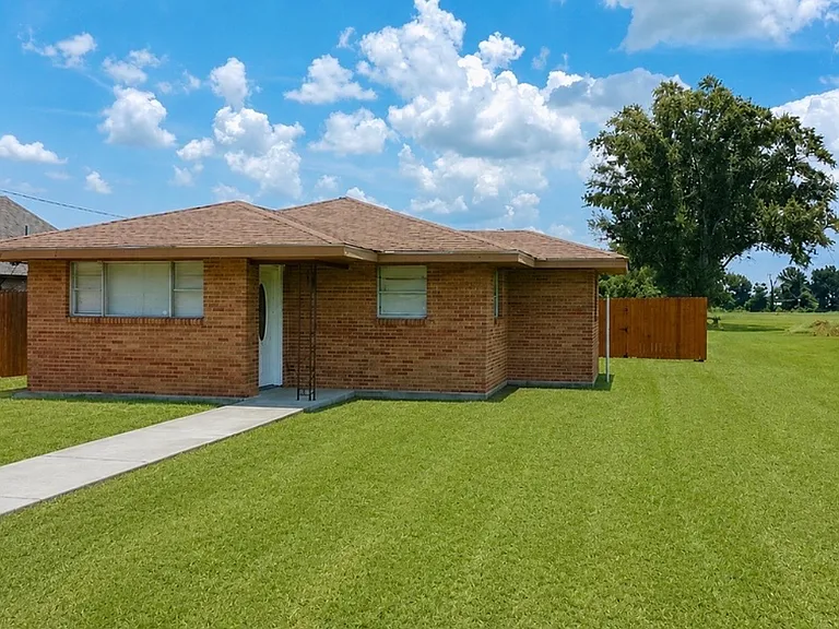 32290 State Highway 642 N — Photo 3