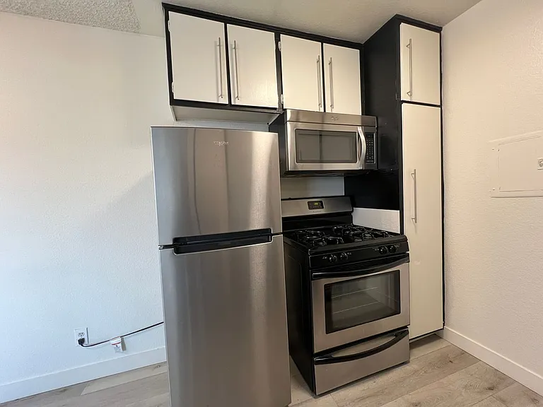 3730 S Sepulveda Blvd — Photo 10