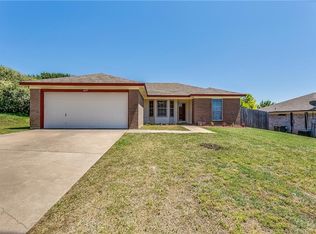 649 Green Mountain Rd, Burleson, TX 76028