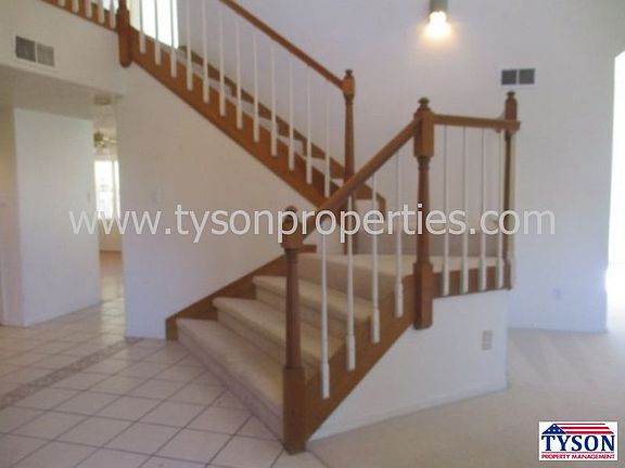 3rd image of 8428 Wilson Hurley Pl NE