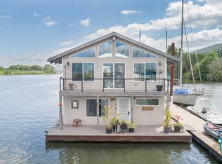 25000 NE Saint Helens Rd #25, Portland, OR 97231