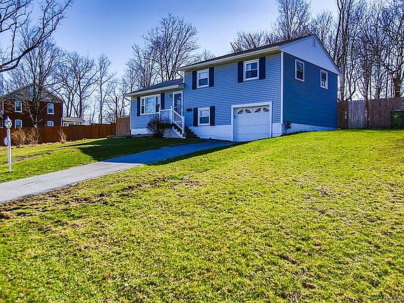 3rd image of 83 Prospect Ave
