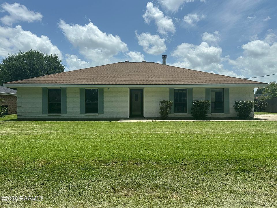 1st image of 119 Bonvillain St