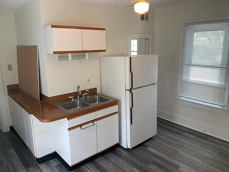26 S Melcher St #A — Photo 13