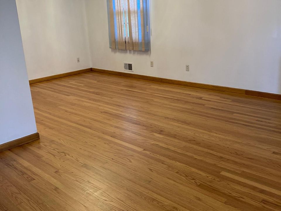 1st image of 198 Clermont Pl #1