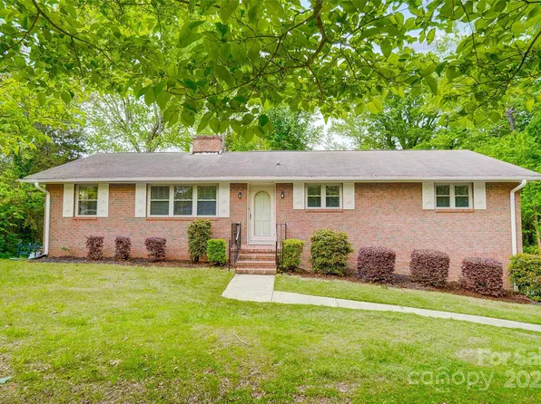 324 Fielding Rd, Charlotte, NC 28214