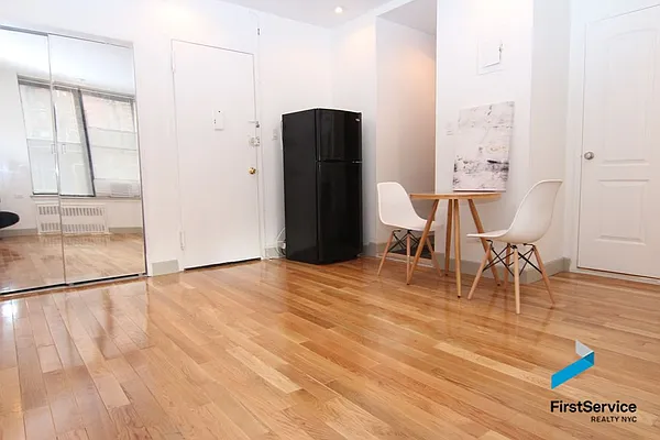 Rented by FirstService Realty (legacy) | media 11