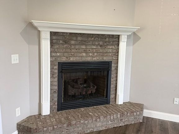 5th image of 1920 Smokey High Ln