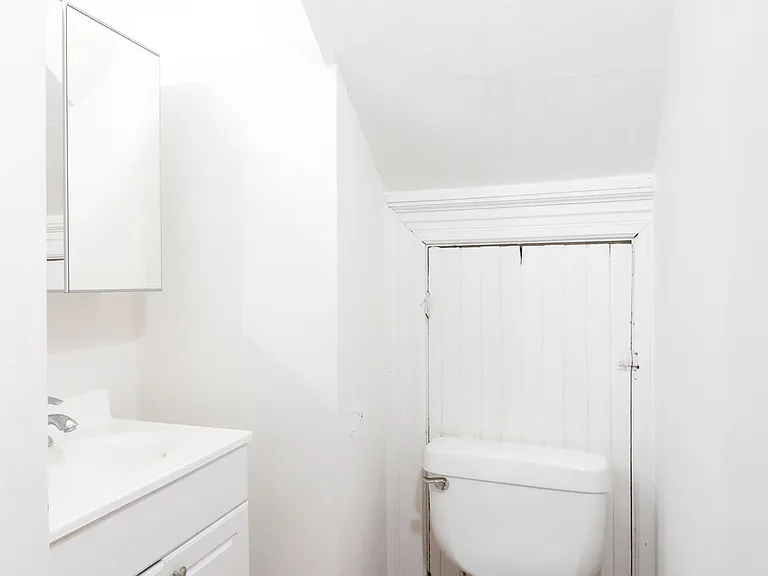 39 Macdonell Ave #1 — Photo 8