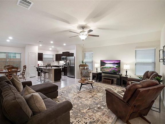 2nd image of 3808 Alpine Autumn Dr