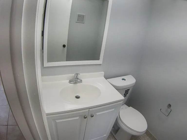258 Normandy F — Photo 12