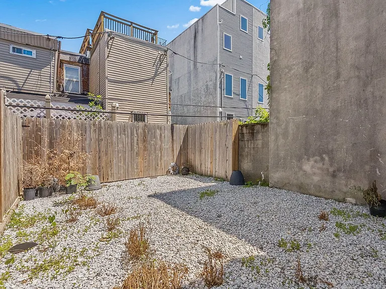 1521 S 19th St — Photo 29