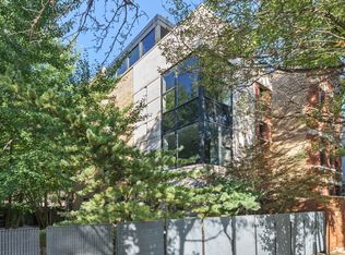 1328 N Cleveland Ave, Chicago, IL 60610