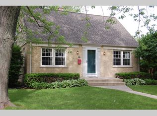 156 S Forest Ave, Palatine, IL