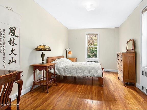 4th image of 76-12 35th Ave APT 2C