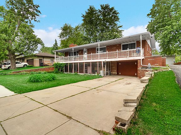 3rd image of 6356 Prophet Ave