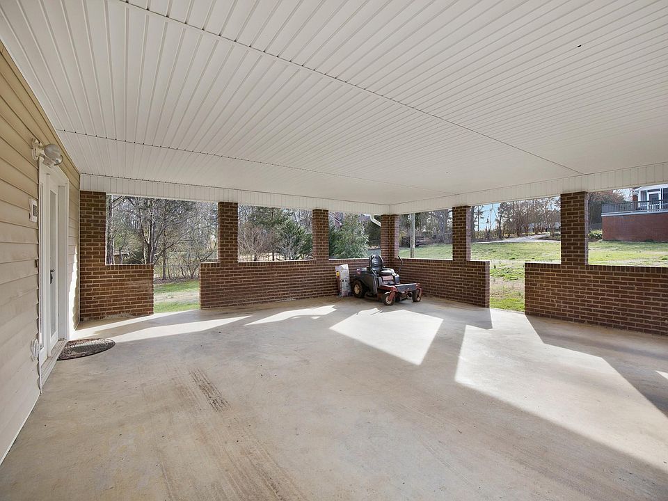 2116 Travis Rd SE, Conover, NC 28613 Zillow