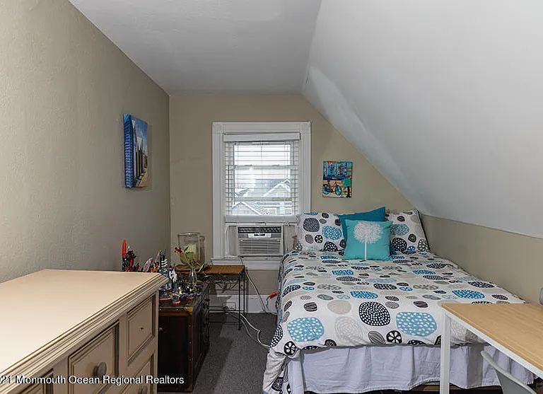 204 4th Ave — Photo 16