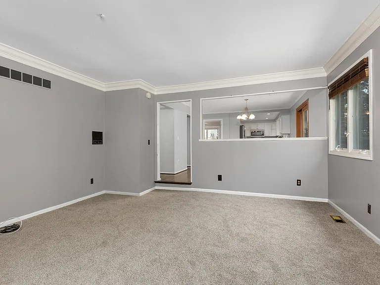 9025 Muirland Dr — Photo 28