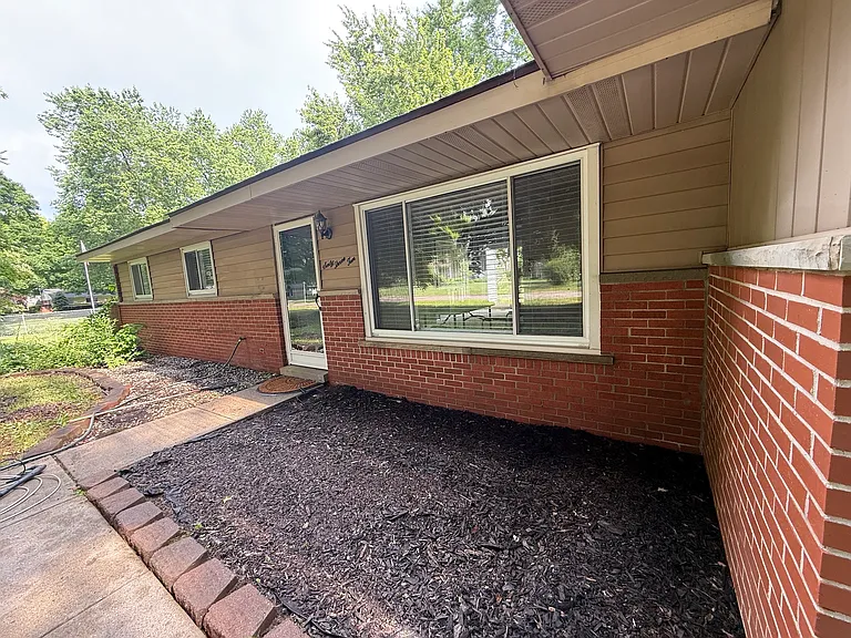 6310 Crab Apple St — Photo 31