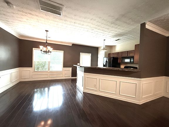 5th image of 583 Rendezvous Rd