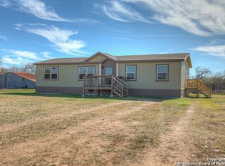 15642 New Berlin Rd, Saint Hedwig, TX 78152