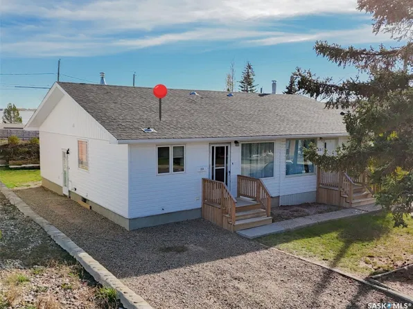 233 18th Avenue NE, Swift Current, SK S9H 2Y2