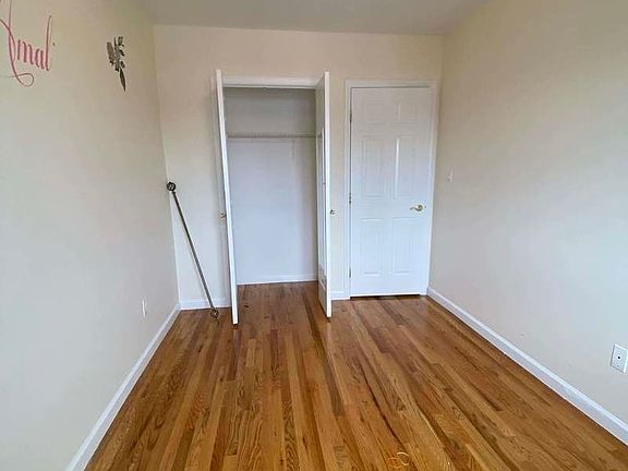 3rd image of 287 Bay 11 St #2