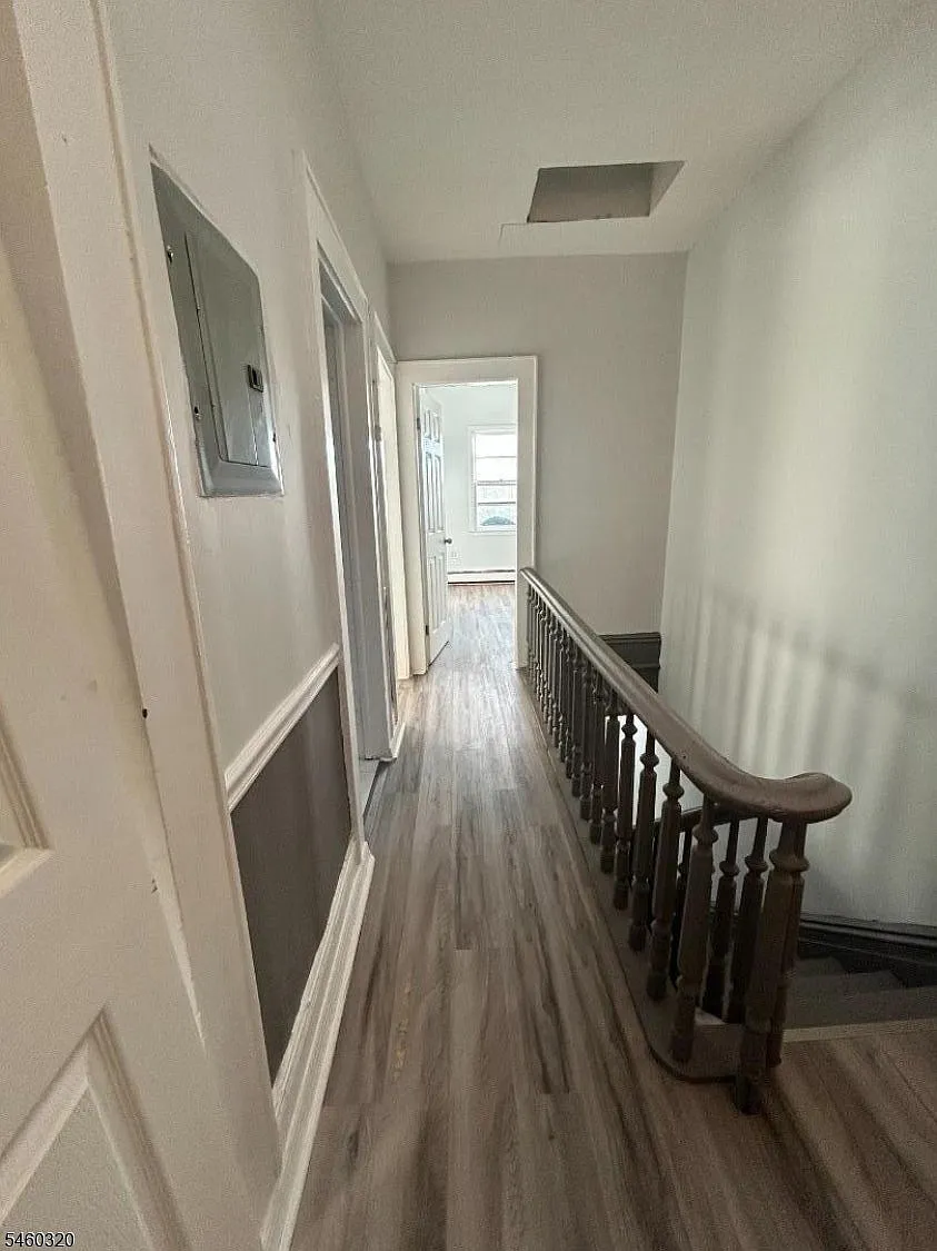 2 bed, 1.0 bath, $2,000 — Photo 2