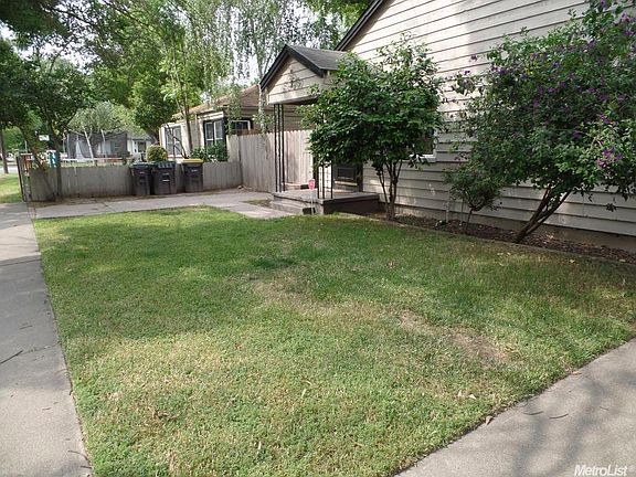 4th image of 1249 Carlton Ave