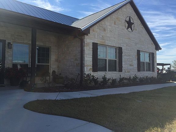 4th image of 952 County Road 3555