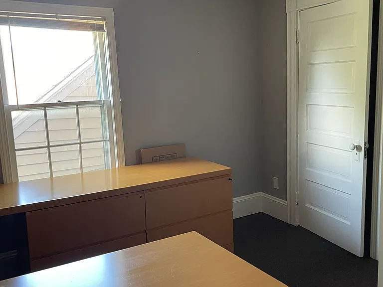 10 Bay — Photo 13