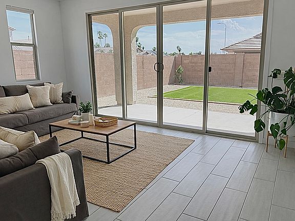 2nd image of 5329 W Las Palmaritas Dr
