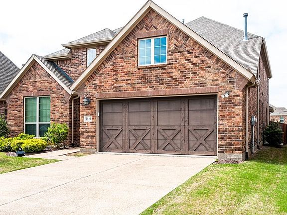 3rd image of 2529 Dover Dr
