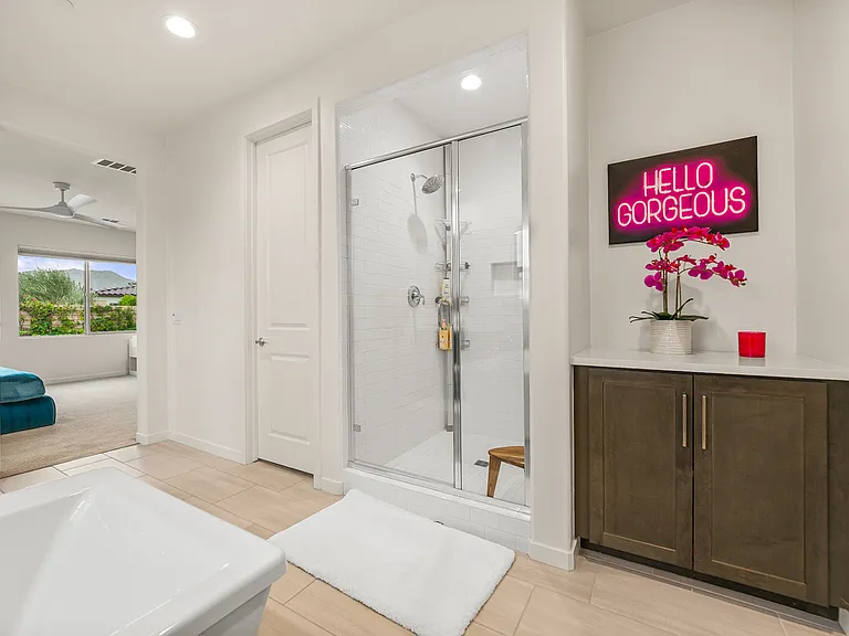 Master Suite Bathroom