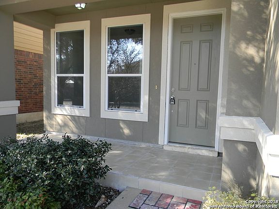 5th image of 827 Spello Cir