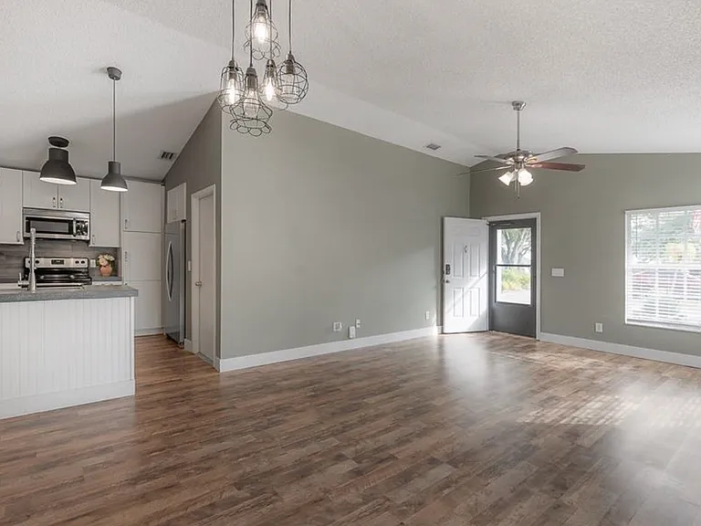 2756 Braham Ct — Photo 5