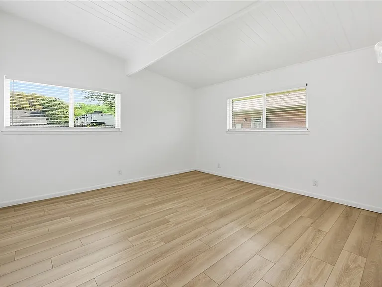 124 E Janin Cir — Photo 12