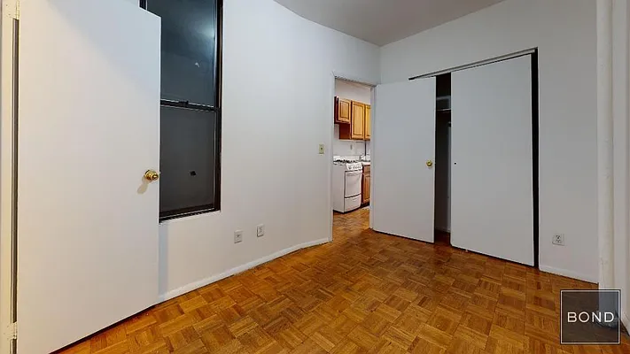 Rented by Bond New York | media 5