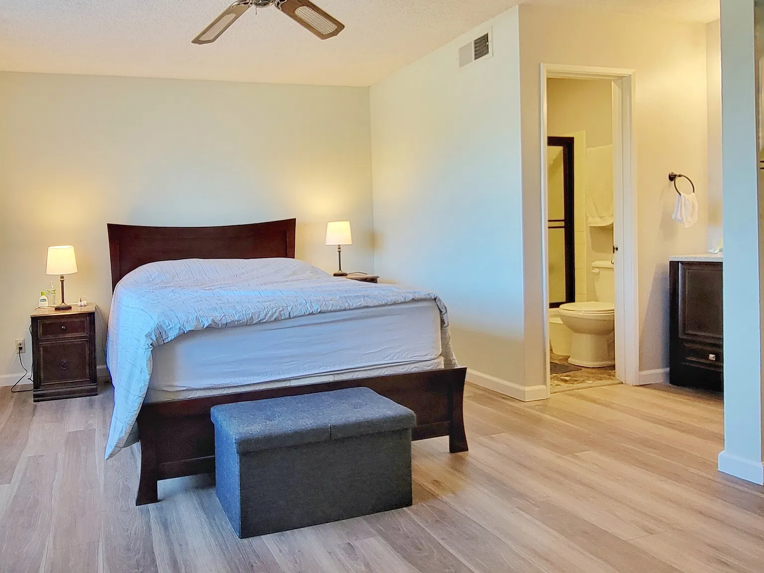 2 bed, 2.5 bath, 1287 sqft, $3,100 — Photo 3