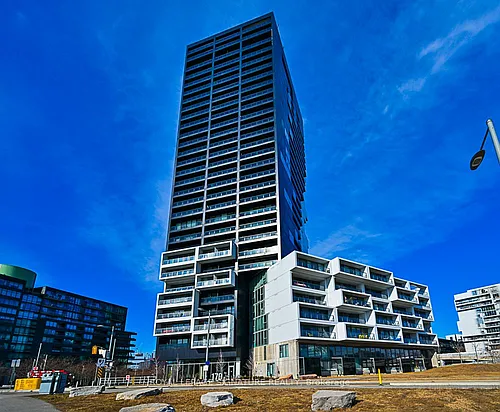 170 Bayview Ave Photo 1