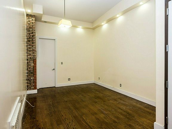 3rd image of 1432 Greene Ave APT 2L