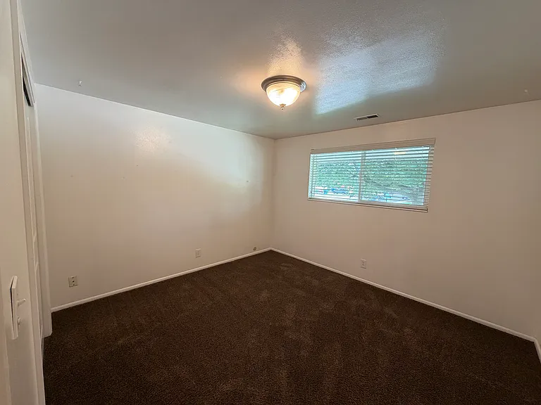 318 S 150 W #318 — Photo 2